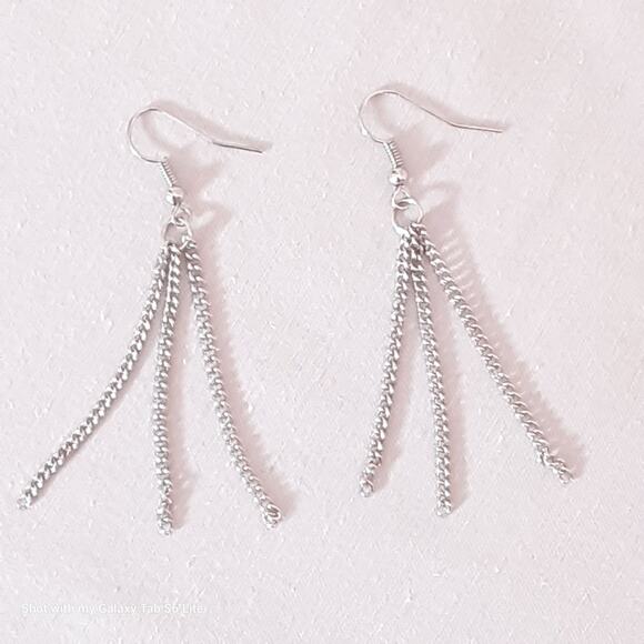 Silver Tone Dangle Drop Earrings Triple Strand Cable Chain Fish Hook Pierced - Picture 1 of 8